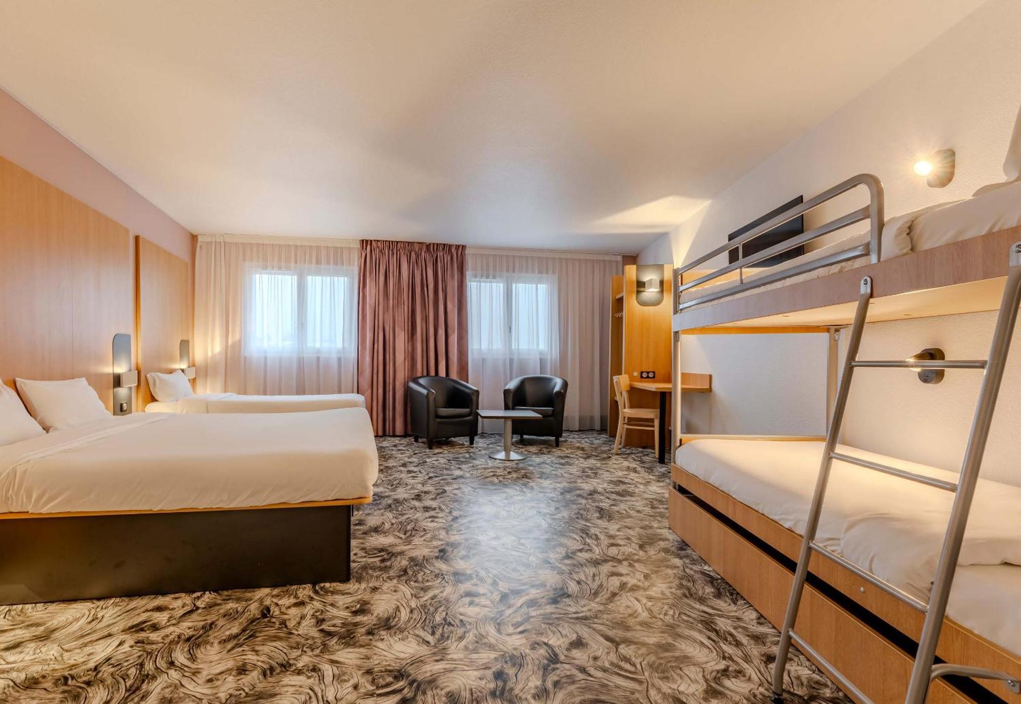 B&B Hotel Maubeuge-Louvroil Exteriör bild